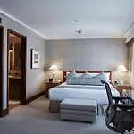 The Kitano 4*
