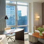 Express - Times Square South By Ihg Hotel