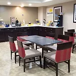 Hotel Days By Wyndham Brooklyn Marine Park 3*