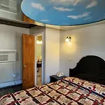Essence Collection Staten Island 3* New York