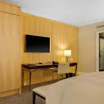Omni Berkshire Place Hotel 4*