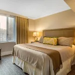 Omni Berkshire Place