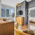 The Modernist Hotel 2*