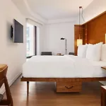 Arlo Soho 4*
