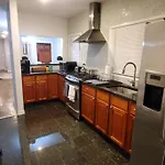 Apartment Quiet 3 Bedroom In Private New York