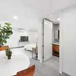 149bk-101 New Construction 2br Private Garden W-d Holiday home *