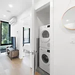 149bk-101 New Construction 2br Private Garden W-d Holiday home