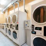 Cozy 1 Bedroom With Outdoor Patio Space