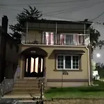 Apartment Quiet 3 Bedroom In Private