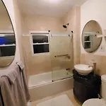 Apartment Quiet 3 Bedroom In Private New York