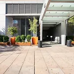 Luxury 2 Beds 2 Baths In Murray Hill