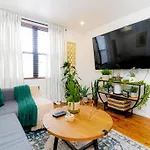 Apartment Luxury Oasis In The Heart Of Brooklyn *