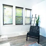 Beautiful 3-Bedroom Home In Brooklyn With Parking