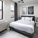 Modern Spacious Apartment In Chelsea