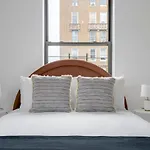 Uws 2br W Elevator Doorman Gym Nr Park Nyc-952 Apartment New York