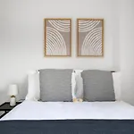 Uws 2br W Elevator Doorman Gym Nr Park Nyc-952 New York