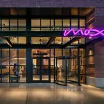 Moxy Brooklyn Williamsburg