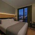 Moxy Brooklyn Williamsburg Hotel New York