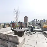 Apartment Ues 1br W Dm Elevator Gym Coworking Spaces Nyc-588