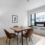 Upper W Side 1Br W Wd Nr Lincon Center Nyc-294