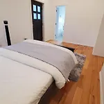 Gorgeous Victorian House!! Entire In Sam's Villa New York