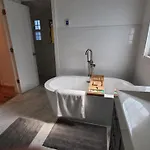 Gorgeous Victorian House!! Entire In Sam's *