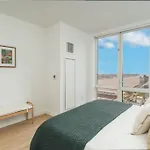 Amazing 2 Bedroom By Time Sq