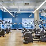 Lic 1Br W Wd Elevator Doorman Nr E River Nyc-850