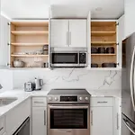 Midtown East 1br W Doorman Nr Grand Nyc-1170 *