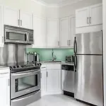 Upper W Side 1br W Gym By Lincoln Sq Nyc-331 New York