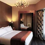 Roxy Hotel