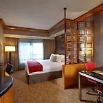 Hotel Hilton Midtown 4*