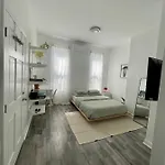 Cozy Private Studio In Bushwick