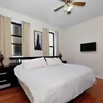 Amazing 2 Bedroom Apartment Near Central Park