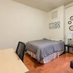 Lovely And Spacious 4 Bedroom In Manhattan
