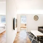 Elegant 2 Bedroom Apartment At Columbus Circle