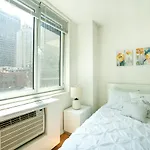 Stunning 2 Bed Apartment At Columbus Circle