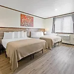 Highbridge Hotel 3*