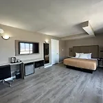 Hotel Regal & Laguardia New York
