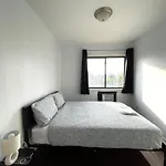 2Br Elevator Apt 10Min To Lga Airport 1Min To Train!