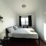 2Br Elevator Apt 10Min To Lga Airport 1Min To Train!