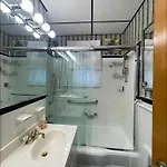 Cozy Private Bedroom: 15 Min To Jfk/ 20 Min To Lga