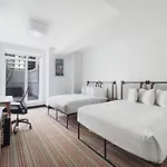 Courtyard By Marriott Manhattan/herald Square Hotel 4*