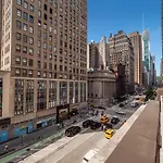 Hotel Courtyard By Marriott Manhattan/herald Square