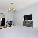 Furnished Apartment 424 Upper East Side
