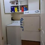 Homestay Spacious Bedroom For 4 In Shared Townhouse+garden *