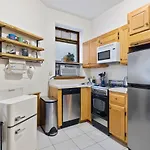 Apartment Living At Columbia *