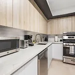 3Br Penthouse With Massive Private Rooftop