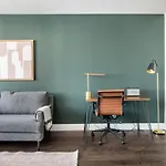 Ues 1Br W Gym Doorman Balcony Stunning Roof Nyc-503