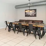 Elegant 3 Bed One Bath At West Side